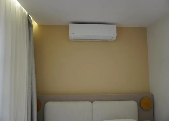 Daire Ionian Blue 5 *